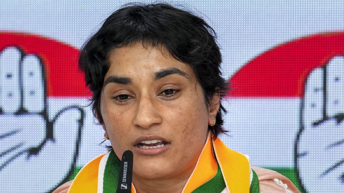 Congress fields Vinesh Phogat from Julana, Bajrang not on list 