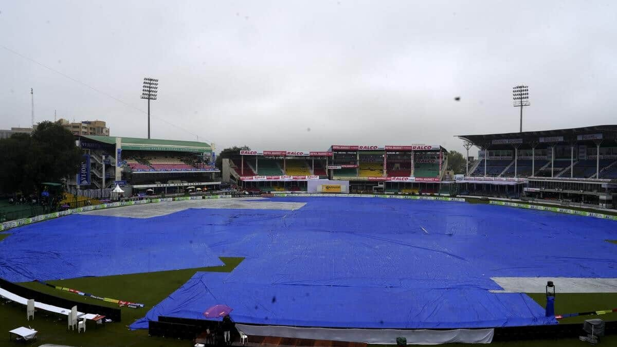 Rain disrupts 2nd day of India-Bangladesh Test in Kanpur