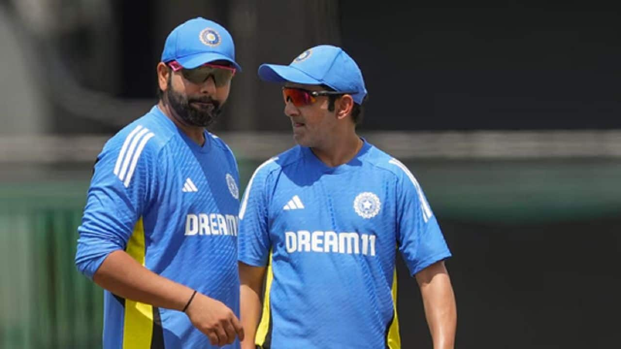 Gambhir lauds Rohit's decision to step down amid poor form