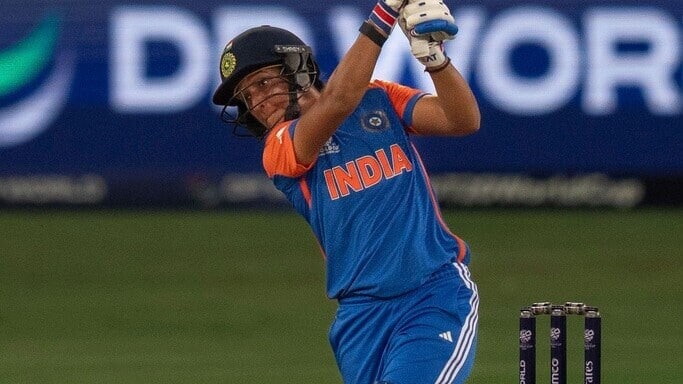 Harmanpreet Kaur smashes her fastest WT20I fifty: Stats 