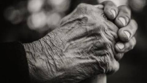 Maharashtra: Nonagenarian from Beed defeats COVID-19 twice Maharashtra: Nonagenarian from Beed defeats COVID-19 twice