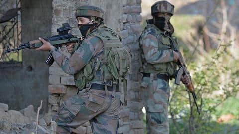 J&K: Pakistani terrorist caught, another killed during infiltration attempt J&K: Pakistani terrorist caught, another killed during infiltration attempt