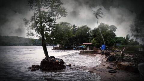 Cyclone Tauktae to hit Gujarat coast today; Mumbai Airport shut Cyclone Tauktae to hit Gujarat coast today; Mumbai Airport shut