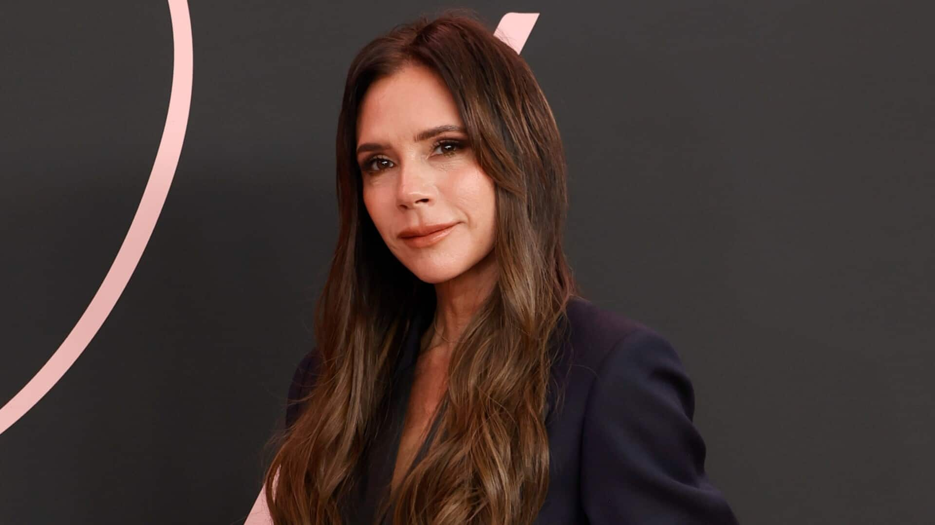 A Victoria Beckham docu-series coming to Netflix!