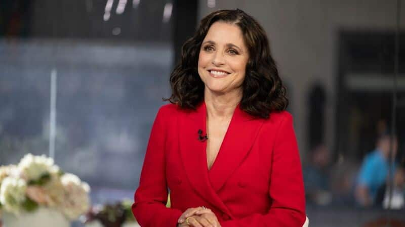 'Veep's Julia Louis-Dreyfus to host 8 female governors at DNC