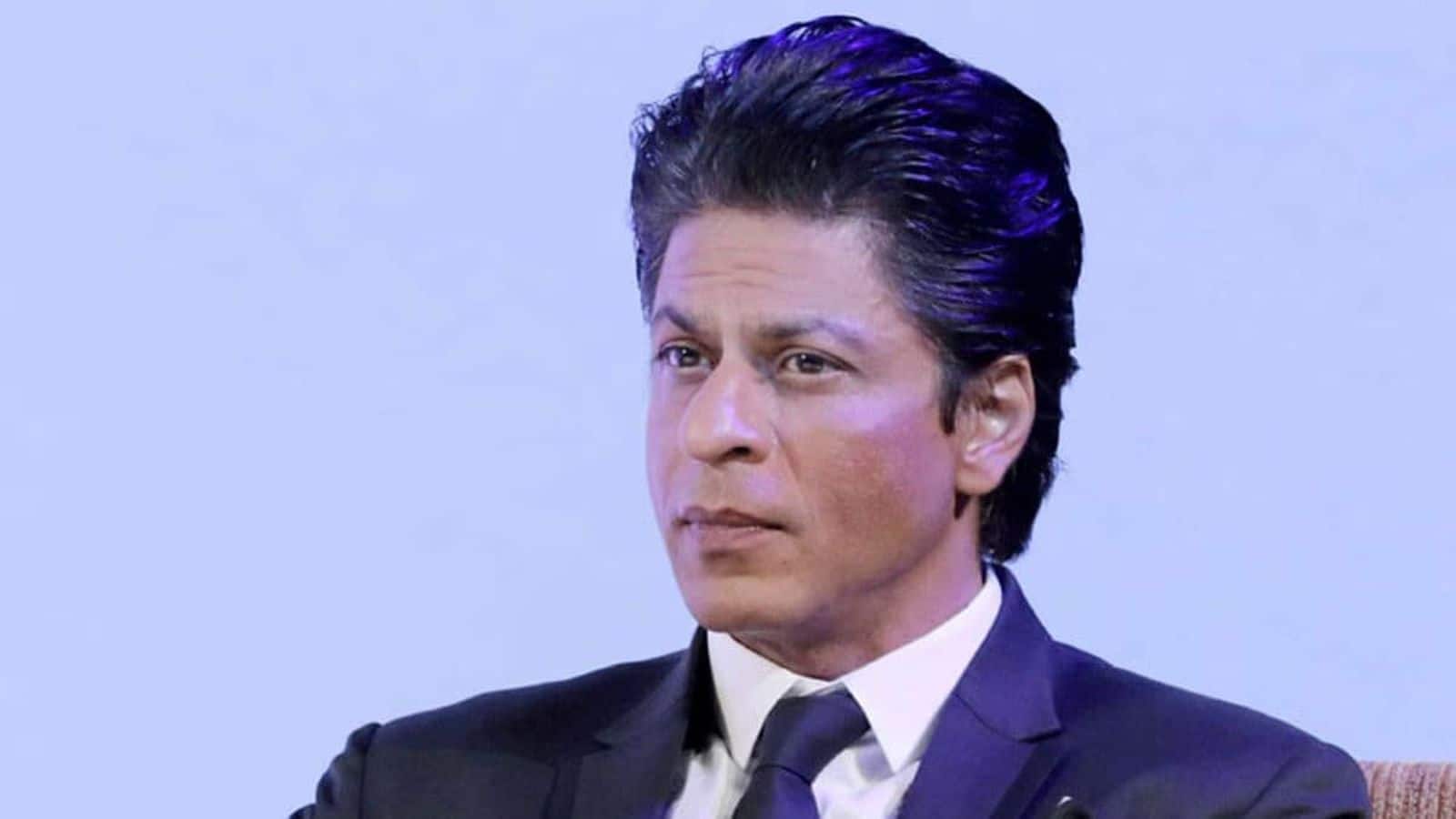 Shah Rukh Khan hospitalized due to dehydration; later discharged