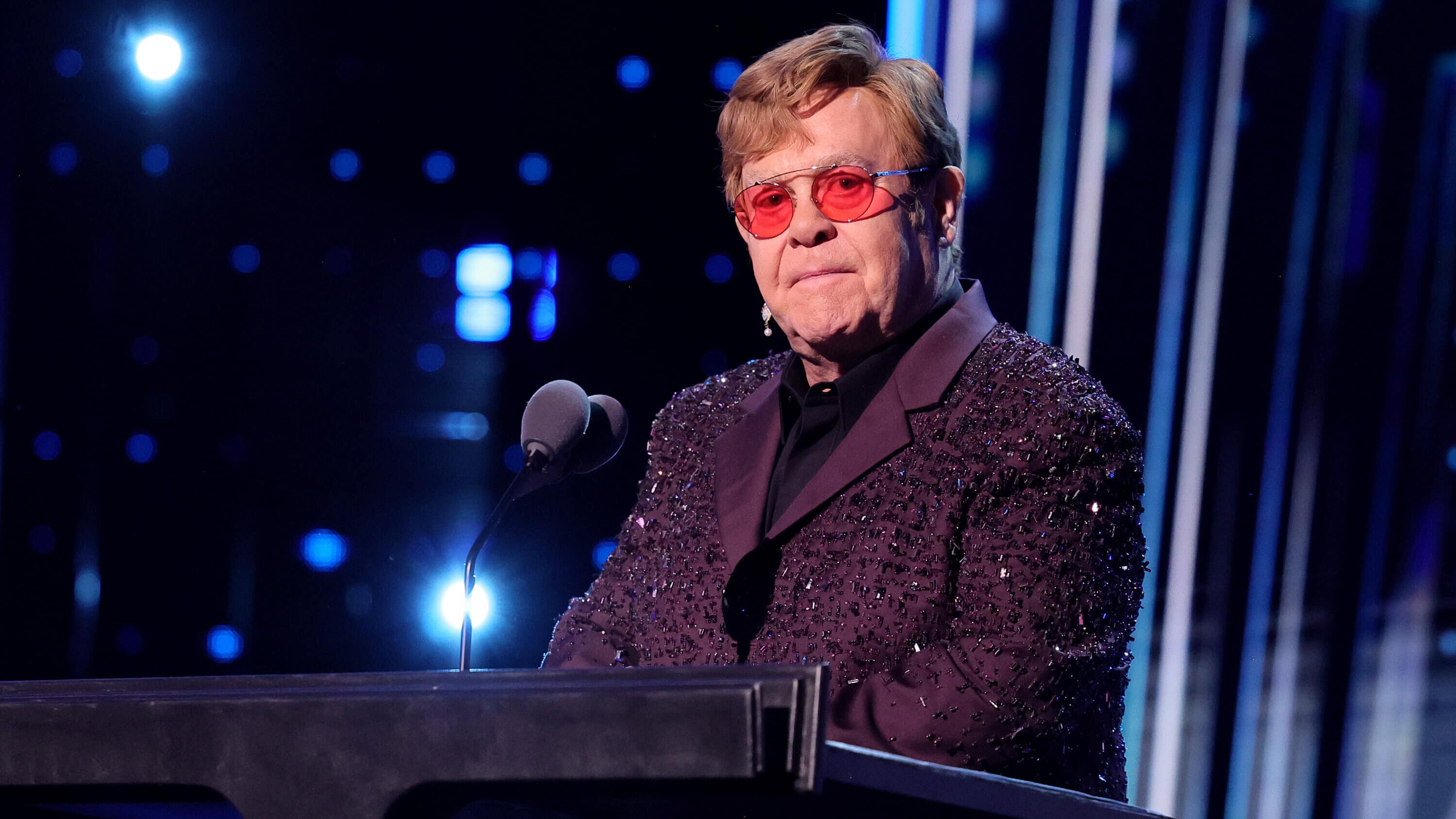 Elton John postpones album release due to vision loss