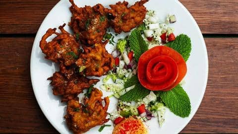 5 lip-smacking monsoon snacks for rainy evenings 5 lip-smacking monsoon snacks for rainy evenings