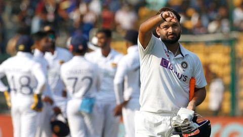 Day/Night Test, session 2: India bowled out for 252 Day/Night Test, session 2: India bowled out for 252