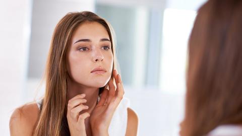 #HealthBytes: Some common causes and symptoms associated with facial swelling #HealthBytes: Some common causes and symptoms associated with facial swelling