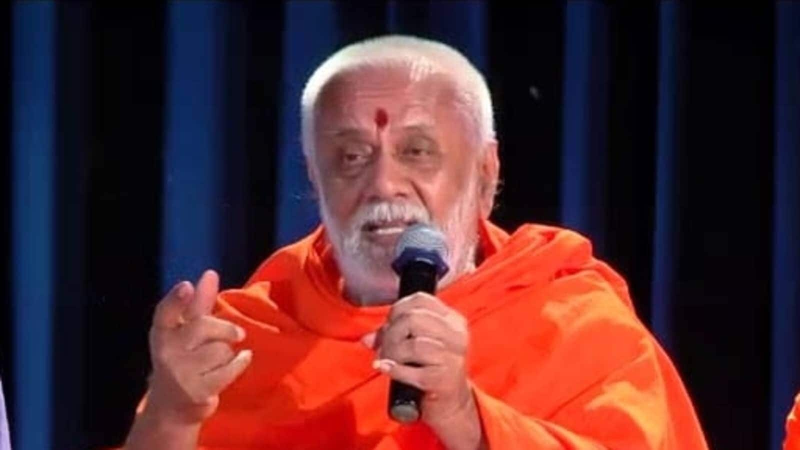 Karnataka seer booked over 'no voting rights for Muslims's comments