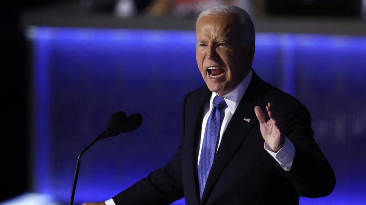 Biden hits out at Trump in fiery farewell speech