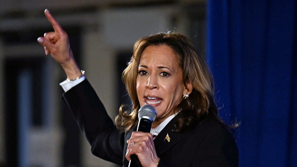 'Glad he's safe...': Kamala on Trump's apparent assassination attempt