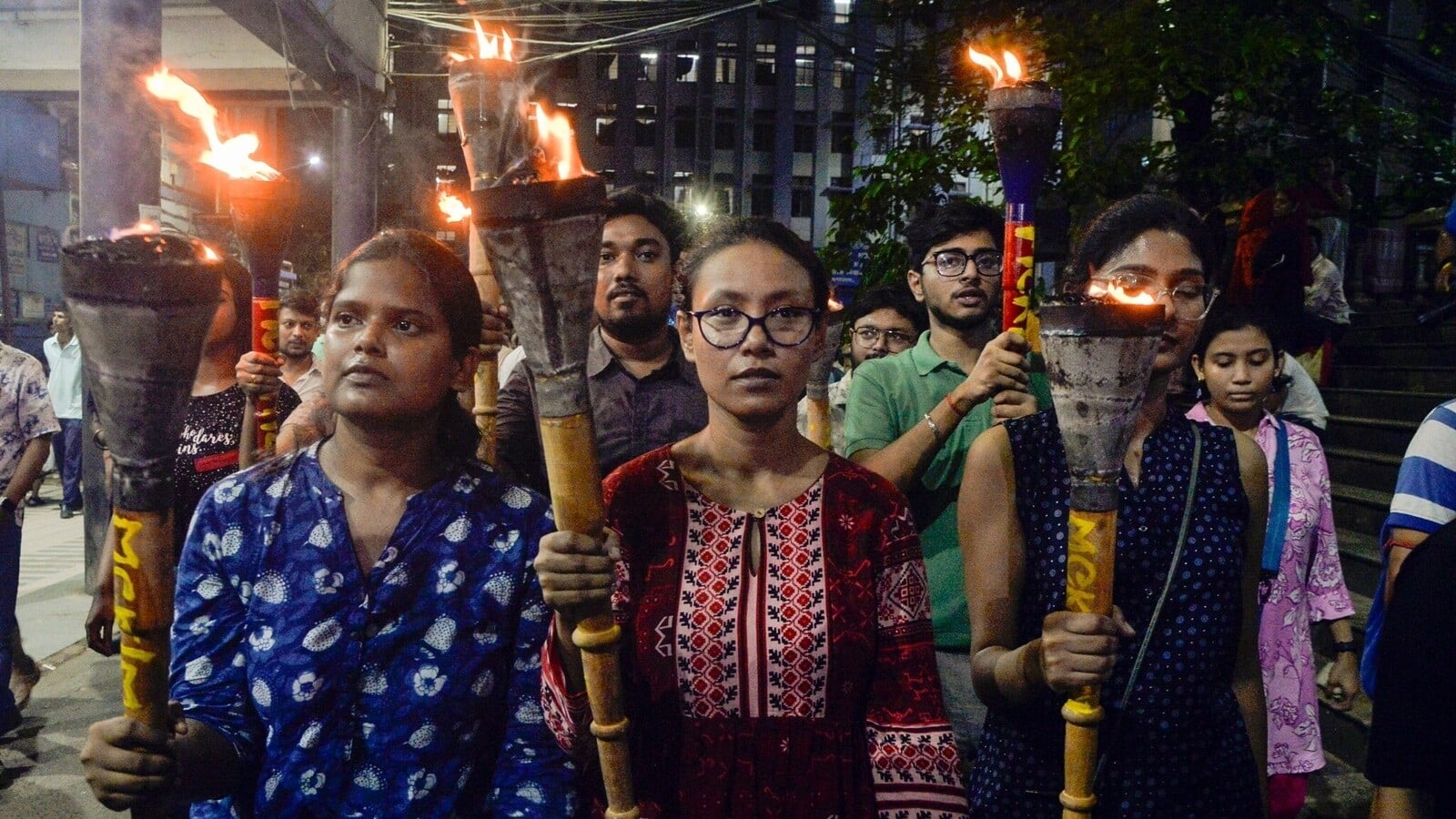 Kolkata rape-murder case: Bengal junior doctors resume 'total cease work'