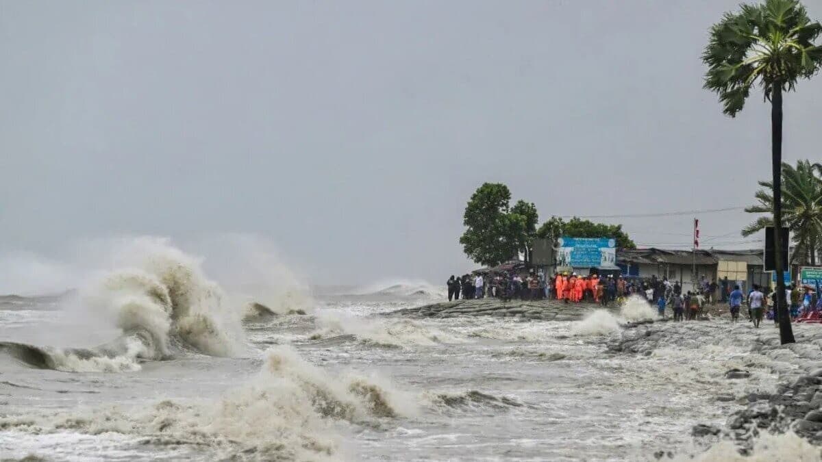 Cyclone Dana to hit Odisha, Bengal in 48 hours—evacuations underway