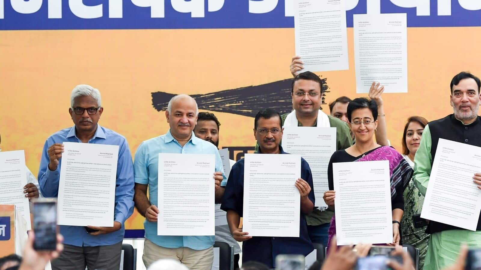 Make me CM again: Kejriwal in letter to Delhi voters