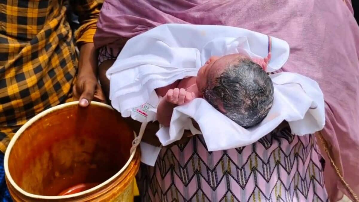 Newborn girl found abandoned in Tamil Nadu public toilet