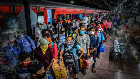 Repeat of 2020? Thousands reach railway station to leave Mumbai Repeat of 2020? Thousands reach railway station to leave Mumbai