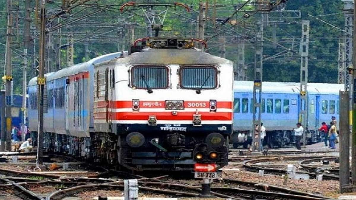 Maha Kumbh special train vandalized after passengers find doors locked