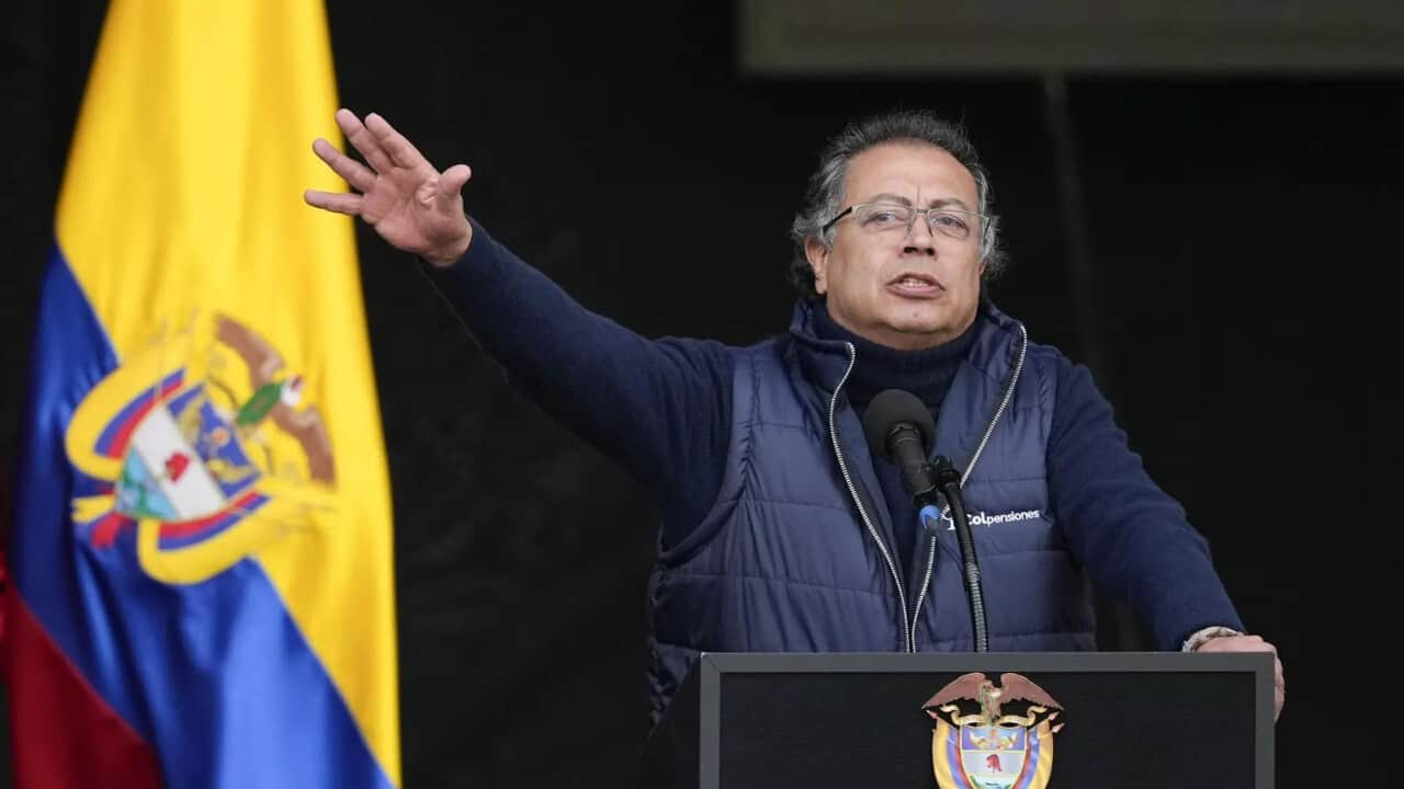 Colombia reverses stance on deportation flights after Trump threatens tariff 