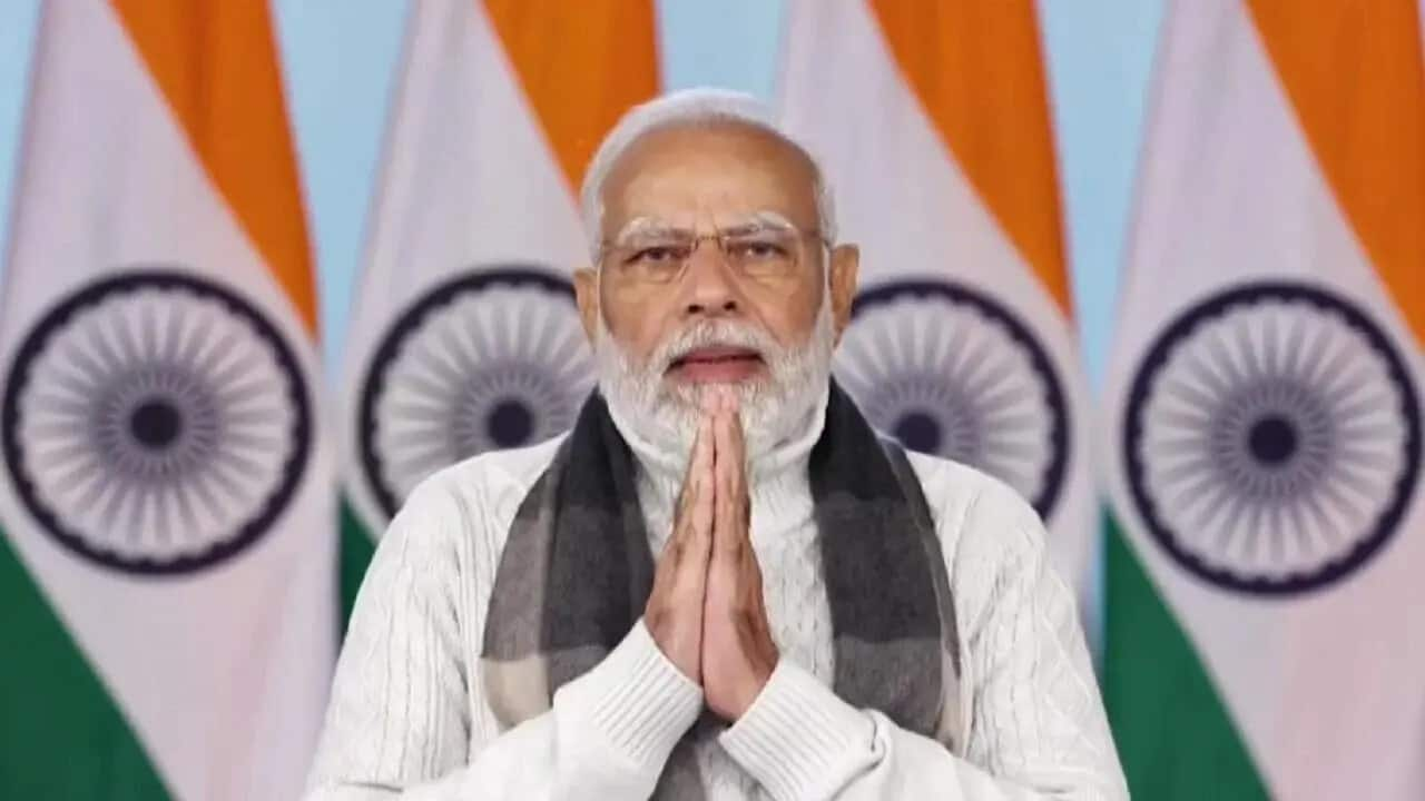 PM Modi, President Murmu extend New Year greetings to nation