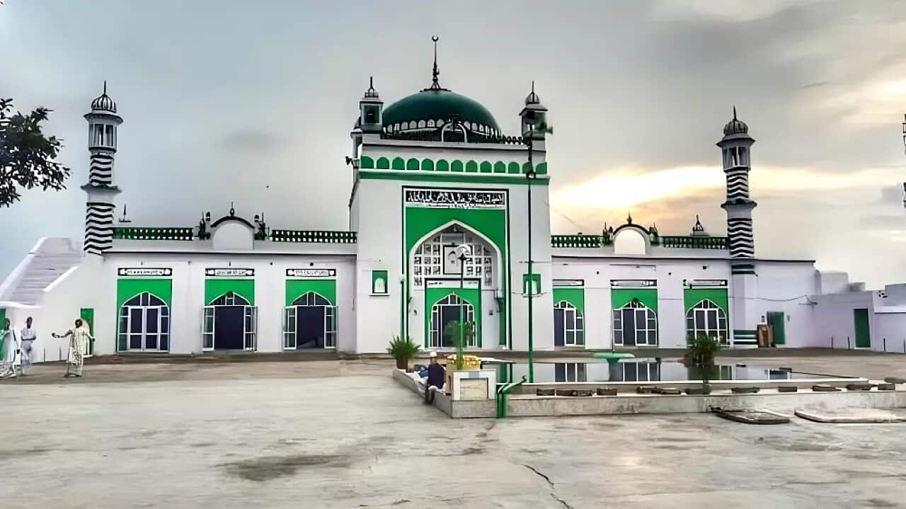 Court permits ASI to whitewash Sambhal mosque amid legal dispute