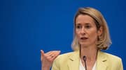 EU to give €90B loan package to Ukraine