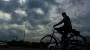 Delhi: Light rain, cloudy skies prevail in parts