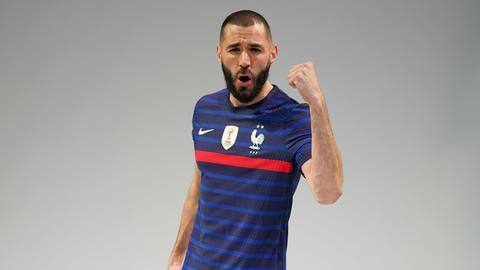 Karim Benzema wins UEFA Men's Player of the Year award Karim Benzema wins UEFA Men's Player of the Year award