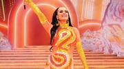 Katy Perry's butterfly prop malfunctions mid-concert; fans applaud her 'professionalism'