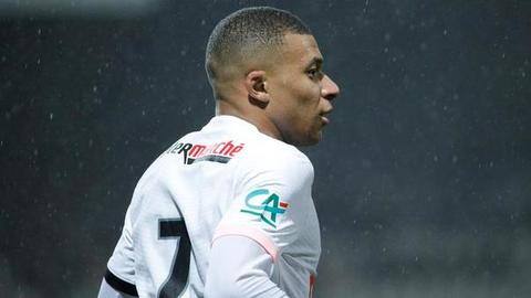 Mbappe hat-trick takes PSG to last 16 of French Cup Mbappe hat-trick takes PSG to last 16 of French Cup
