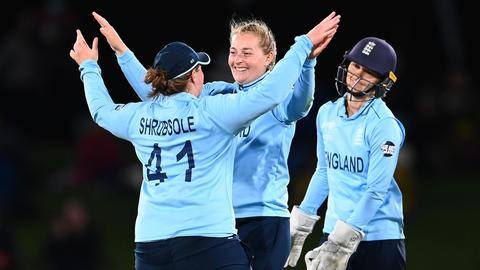 ICC Women's World Cup: England beat South Africa, reach final ICC Women's World Cup: England beat South Africa, reach final