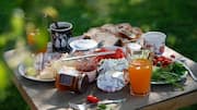How to plan a fun sunrise breakfast gathering