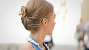 How to create a stylish hair bun easily