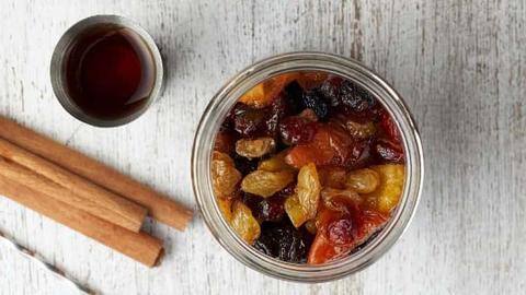 #HealthBytes: Reasons why soaked raisins are better than raw ones #HealthBytes: Reasons why soaked raisins are better than raw ones