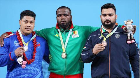 Commonwealth Games: Lovepreet Singh wins bronze medal in weightlifting Commonwealth Games: Lovepreet Singh wins bronze medal in weightlifting