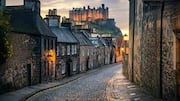 You must explore these charming alleys in Edinburgh