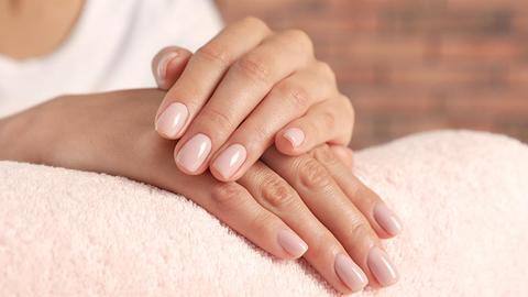 These tips can help lighten discolored skin around nails These tips can help lighten discolored skin around nails