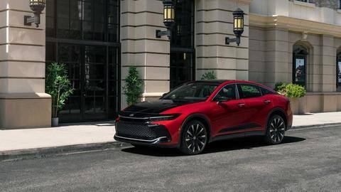 2023 Toyota Crown hybrid sedan breaks cover in the US 2023 Toyota Crown hybrid sedan breaks cover in the US