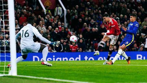 Premier League, Manchester United hold Chelsea 1-1: Records broken Premier League, Manchester United hold Chelsea 1-1: Records broken