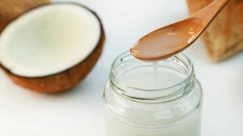 Coconut oil: The pantry ingredient for all your skin woes Coconut oil: The pantry ingredient for all your skin woes