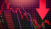 Investors lose ₹5L crore as Sensex crashes 700 points today