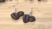 How to make jewelry using coffee beans