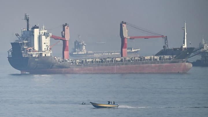 Explosions near Iran's Bandar Abbas after fresh US strikes 