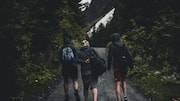 5 unexpected benefits of hiking with friends