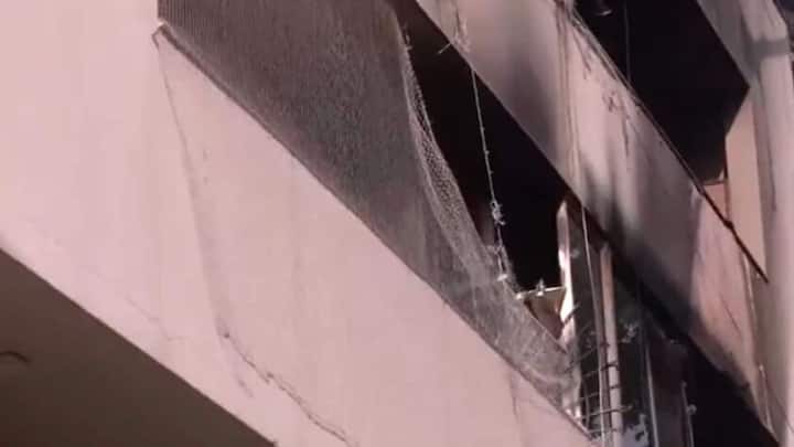 Delhi: Massive fire in Shahdara building leaves 9 dead