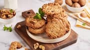 Quick and tasty: Raisin walnut cookies