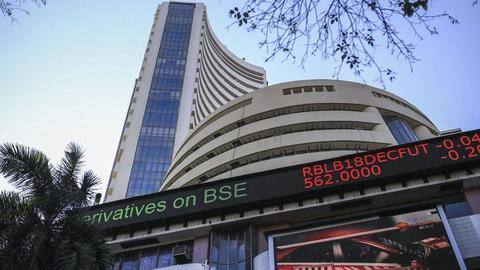 Sensex drops over 300 points in early trade Sensex drops over 300 points in early trade