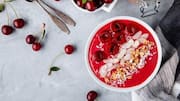 Quick and tasty: Almond cranberry smoothie bowl