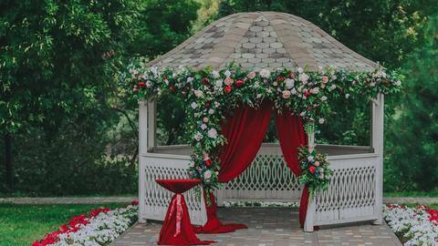 Here's how to have a stress-free summer wedding Here's how to have a stress-free summer wedding